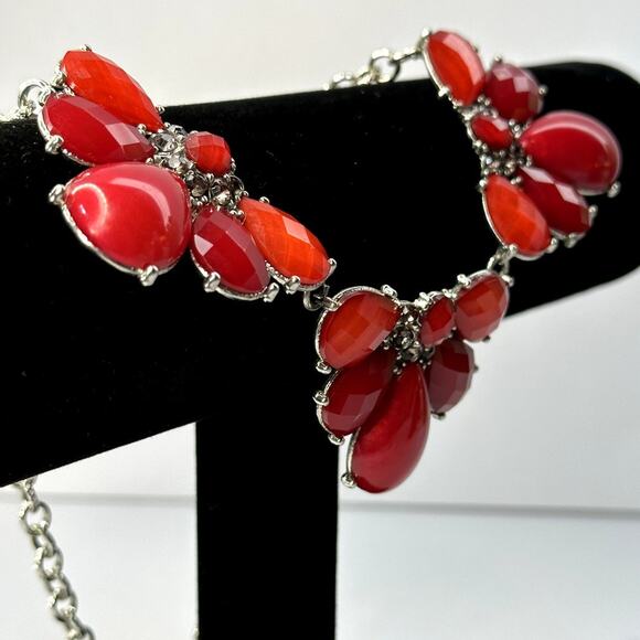 EUC New York & Company Red and Silver Statement Necklace Evening Cocktail Party - Picture 3 of 8